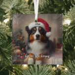 Mooie Australische Herder met Santa Hat Glas Ornament<br><div class="desc">Dit prachtige kerstontwerp shows een lieve Australische herder met een rode kerstmuts.</div>