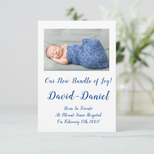 Mooie Baby Boy Aankondiging Kaart (Staand voorkant)