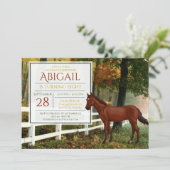 Mooie Bay Horse Herfst veld Herfst Verjaardag Kaart (Staand voorkant)