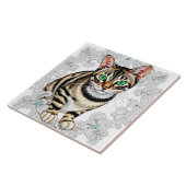 Mooie Bengaalse kat in kant achtergrond Tegeltje (Zijkant)