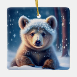 Mooie berenwelp in besneeuwd bos keramische kerstv keramisch ornament