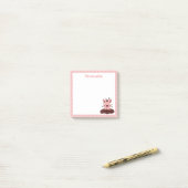 Mooie biggetjes spelen in de modder post-it® notes (Op bureau)