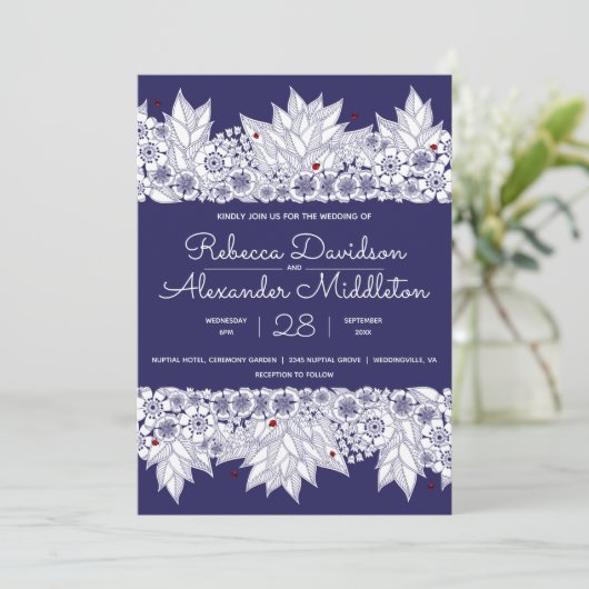 Mooie Blauwe en Witte Bruiloft Kaart (Staand voorkant)