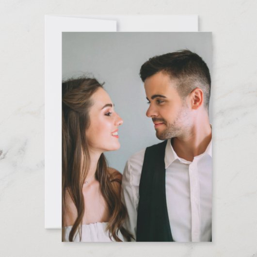 Mooie Blauwe Floral met Monogram Fotobruiloft Kaart (Achterkant)