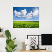 Mooie blauwe hemel en groen veld poster (Thuiskantoor)
