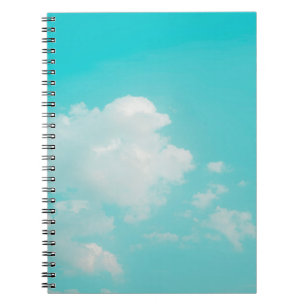 Mooie blauwe hemel en wolken met daglicht natura notitieboek