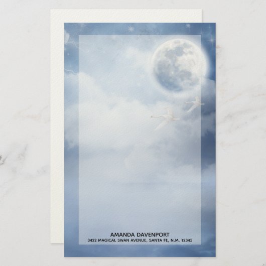 Mooie blauwe hemel met vliegende zwanen briefpapier (Voorkant / Achterkant)