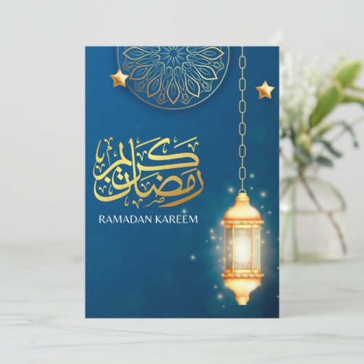 Mooie blauwe lantaarn Ramadan Kareem Zegeningen Feestdagenkaart (Staand voorkant)