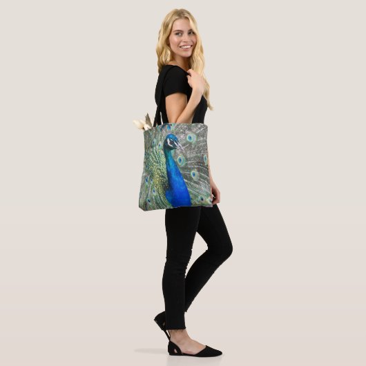 Mooie blauwe pauwenveren tote bag (Op model)