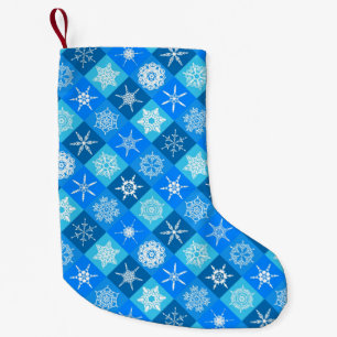 Mooie blauwe sneeuwvlokpatronen ontwerp kleine kerstsok