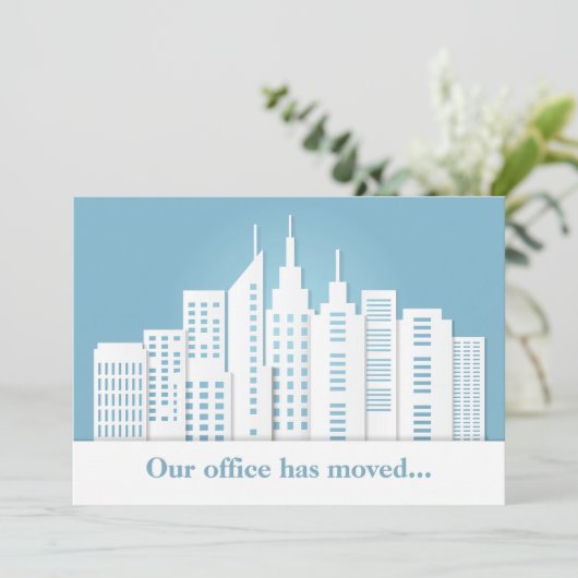 Mooie Blauwe Stadssilhouet Zakelijke Adreswijzigin Aankondiging (Staand voorkant)