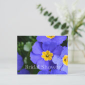 Mooie blauwe tuinbloemen vrijgezellenfeest uitnodiging briefkaart (Staand voorkant)