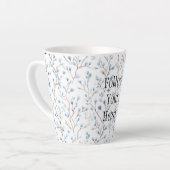 Mooie Blauwe Witte Bloemen Kerst Latte Mok (Linkerhoek)