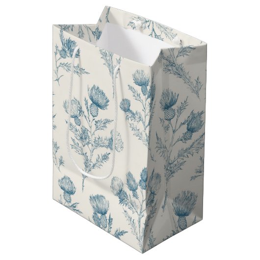 Mooie Blauwe Witte Bloemige Bruiloft Medium Cadeauzakje (Voorkant Gekanteld)