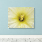 Mooie Bleke Narcissen Canvasprint Canvas Afdruk (Insitu (Houten vloer))