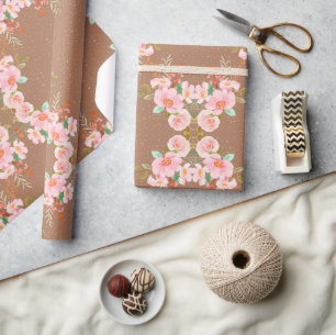 Mooie bloemen arrangement in Bruin Cadeaupapier