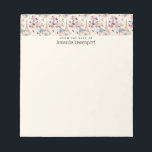 Mooie bloemen en Eiffeltoren Parijs Notitieblok<br><div class="desc">Een notitieblok met een prachtig Frans themapatroon.  bloemen en een Eiffeltoren en vlinders. Kleuren zijn roze,  blauw,  perzik en crème.</div>