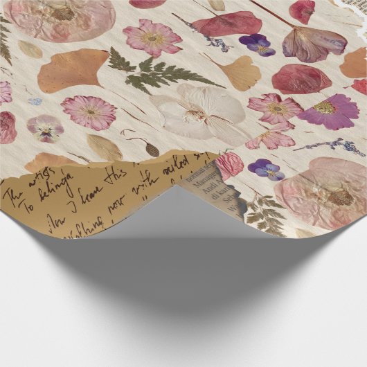 Mooie bloemen geperst cadeaupapier