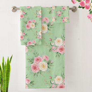 Mooie bloemen in pasteltinten op lichtgroen bad handdoek