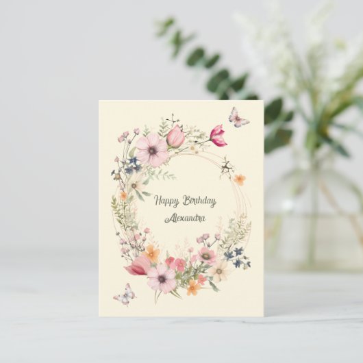 Mooie bloemenkrans en vlinders verjaardag briefkaart (Staand voorkant)