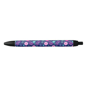 Mooie bloemmotief achtergrond zwarte inkt pen