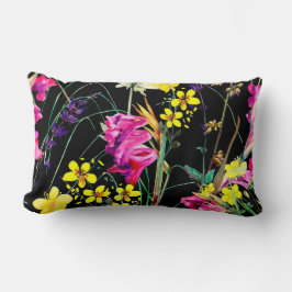 Mooie bloemrijke decoratieve opvallende  kussen