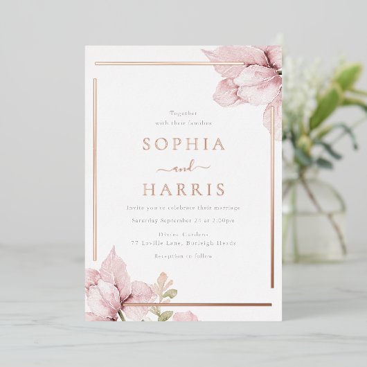 Mooie Blush Floral Modern Roos Gouden Bruiloft Folie Uitnodiging (Staand Voorkant)