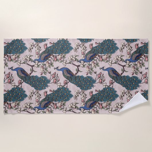 Mooie Blush Roze Pauw en Magnolia Bloemen Strandlaken (Voorkant)