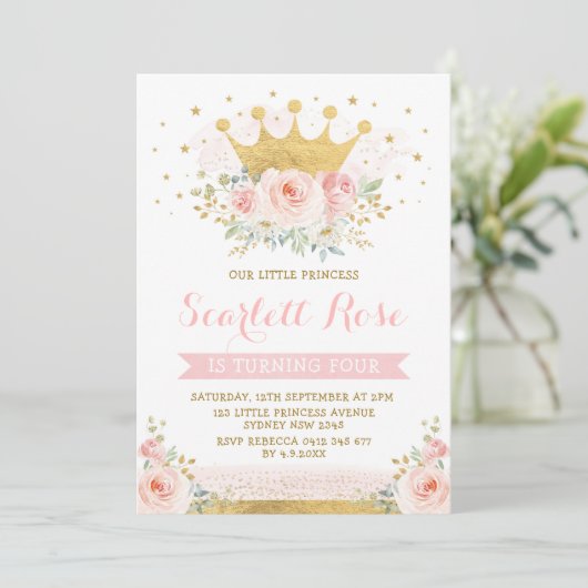 Mooie Blush Roze Prinses Gouden Kroon Verjaardag Kaart (Staand voorkant)