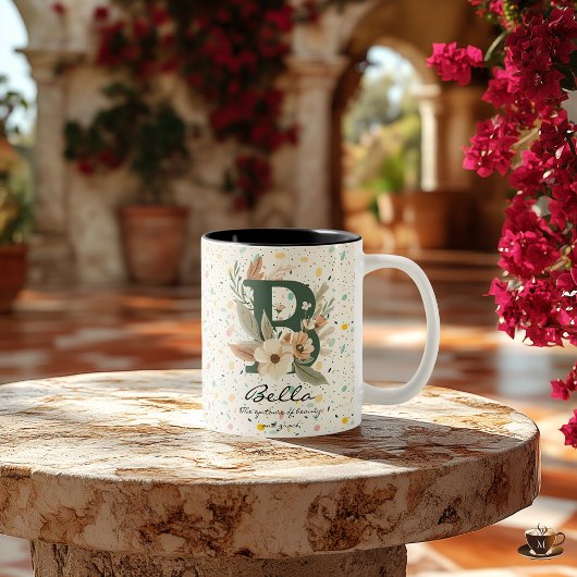 Mooie Boho Chic Bloemige Monogrammok voor Bella Tweekleurige Koffiemok