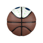 Mooie bosbessen paarse illustratie van de cartoon basketbal (Rechts)