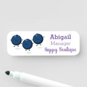 Mooie bosbessen paarse illustratie van de cartoon naamplaatje (In situ)