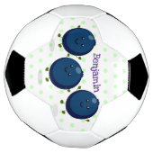 Mooie bosbessen paarse illustratie van de cartoon voetbal (Gedraaid)