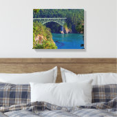 Mooie brug, blauwe oceaan en groene bomen, canvas afdruk (Insitu (Slaapkamer))