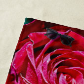 Mooie bundel rode rozen strandlaken (In situ)