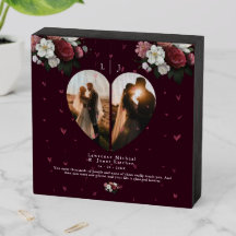 mooie Burgundy Custom Heart foto's van paren