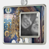 Mooie Chandelier in de kathedraal Verzilverd Omlijst Ornament (Links)