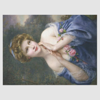 mooie dame in blauwe ontkoppeling tissuepapier