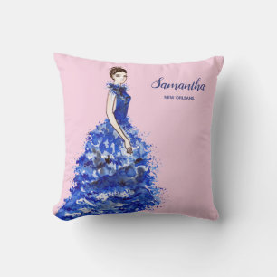 Mooie dame met glinsterende blauwe jurk mode kussen