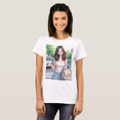 Mooie dame met Wavy Hair 4 T-shirt (Voorkant volledig)