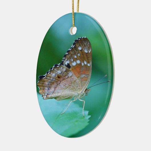 Mooie Danaus Plexippus Butterfly op Leaf. Keramisch Ornament (Links)