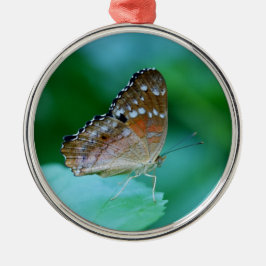 Mooie Danaus Plexippus vlinder op blad. Metalen Ornament