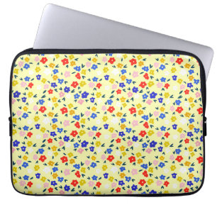 Mooie Delicate Mooie Bloemmotief op Pastelgeel Laptop Sleeve