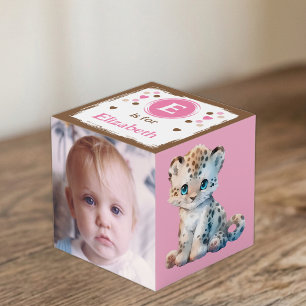 Mooie dierenfoto naam voor kinderkamer roze bruin kubus
