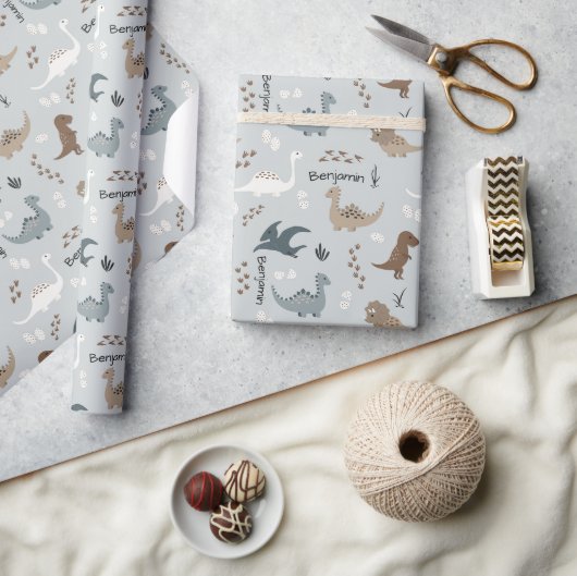 Mooie dinosaurus voetafdrukken & aangepaste naam l cadeaupapier (Crafts)