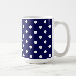 Mooie donkerblauwe en stijlvolle witte polka stipp koffiemok
