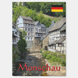Mooie Duitse dorp Monschau in de zomer reis Magneet