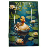 Mooie eend bij de vijver medium cadeauzakje (Voorkant)