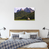 Mooie eenzame kerk, Rainui 2 genaamd Canvas Afdruk (Insitu (Slaapkamer))