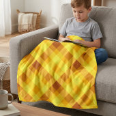 Mooie eigeelgele geruite kleine fleece deken